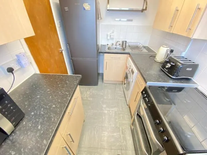 1 Bedroom Apt In Woolwich With Free Parking London 0*,
