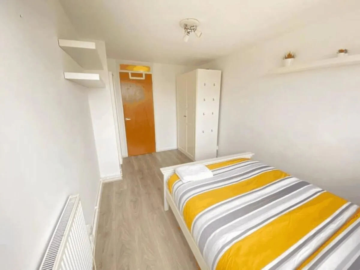 Apartment 1 Bedroom Apt In Woolwich With Free Parking London