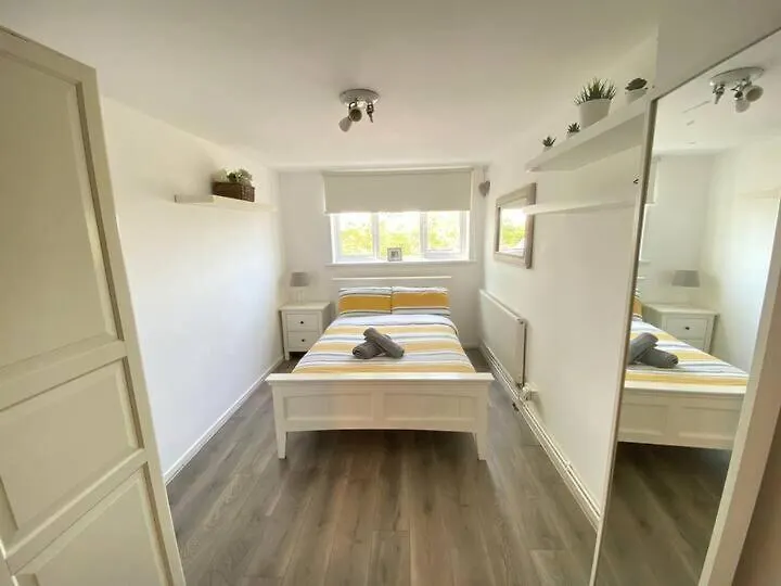 1 Bedroom Apt In Woolwich With Free Parking London 0*,  United Kingdom