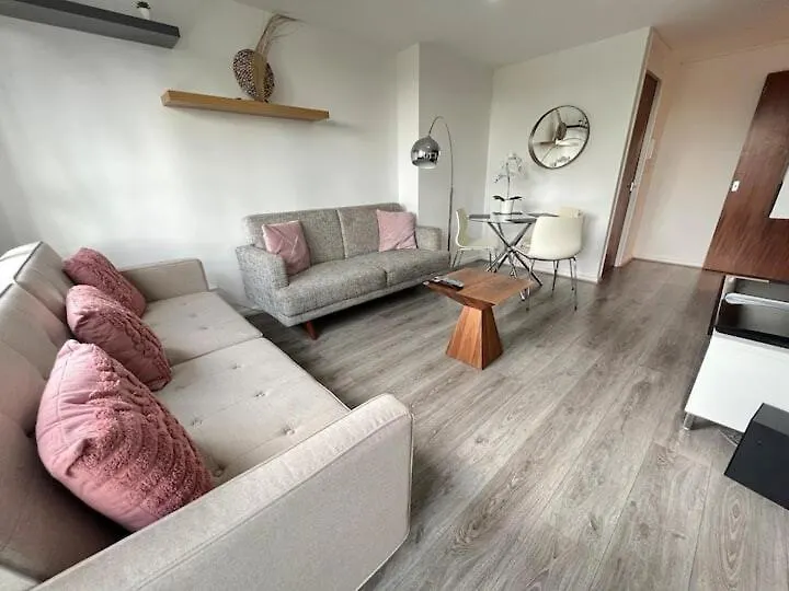 1 Bedroom Apt In Woolwich With Free Parking London United Kingdom